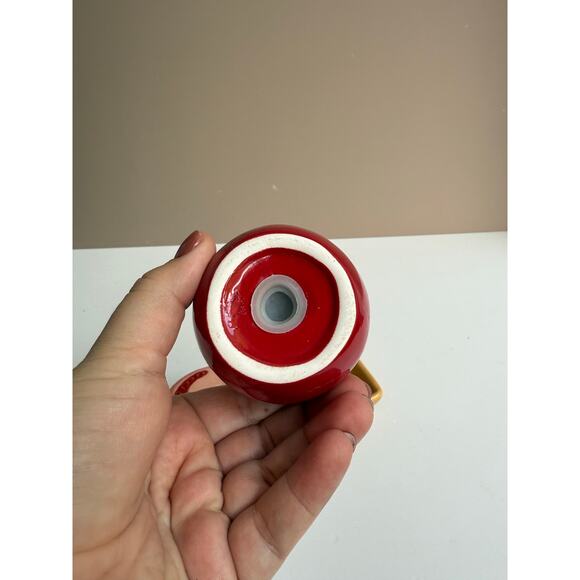 Tomato & Sliced Tomato Salt and Pepper Shakers | Cute Kitschy Decor Farm Country - Picture 6 of 8